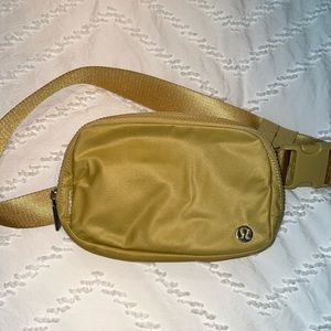 Lululemon cross body